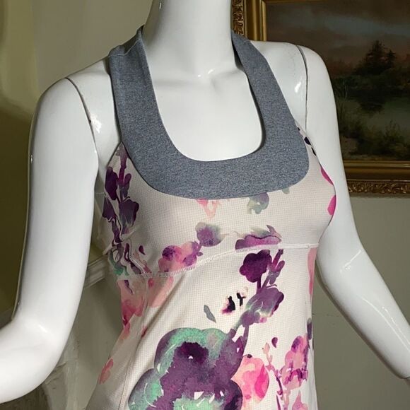 Lululemon Scoop Neck Tank Top Blurred Blossoms White / Heathered Fossil - Picture 4 of 16